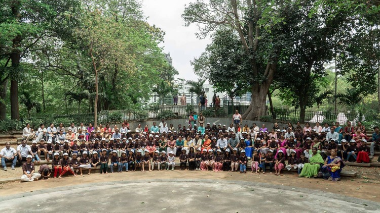 Reading circle