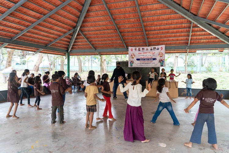 Reading circle